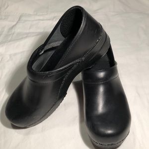 Sanita unisex work clogs